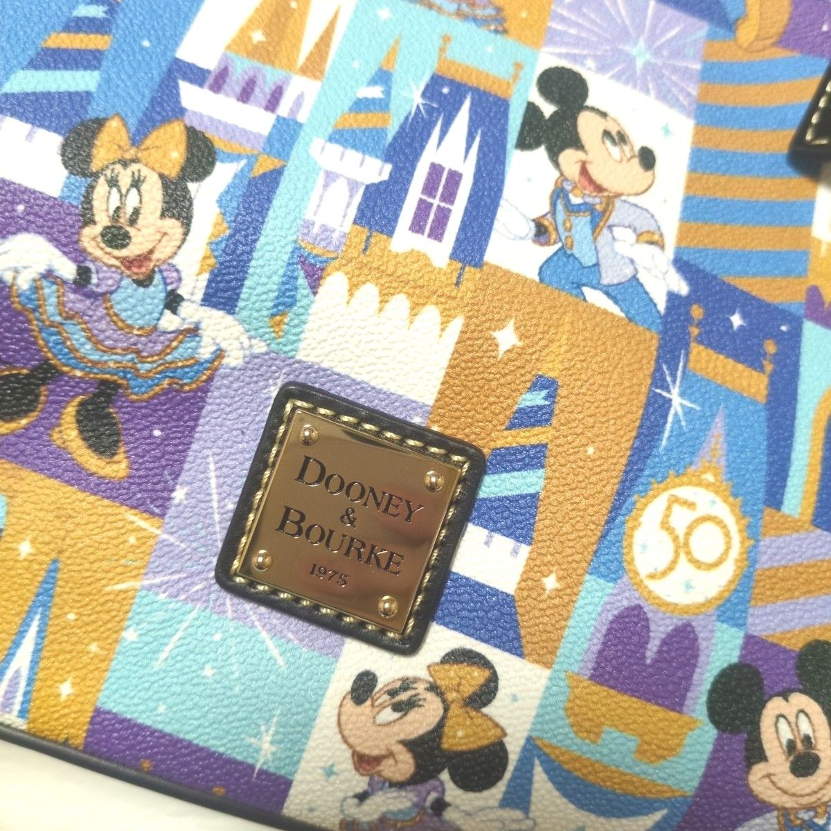 ディズニー WDW 50周年 ドゥーニーアンドバークショルダーバッグ ディズニー WDW 50周年 ドゥーニーアンドバークショルダーバッグ