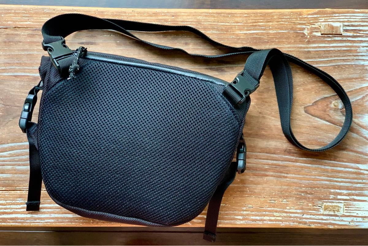 burton バートン ショルダーバッグ ロールトップ ブラック burton バートン ショルダーバッグ ロールトップ ブラック
