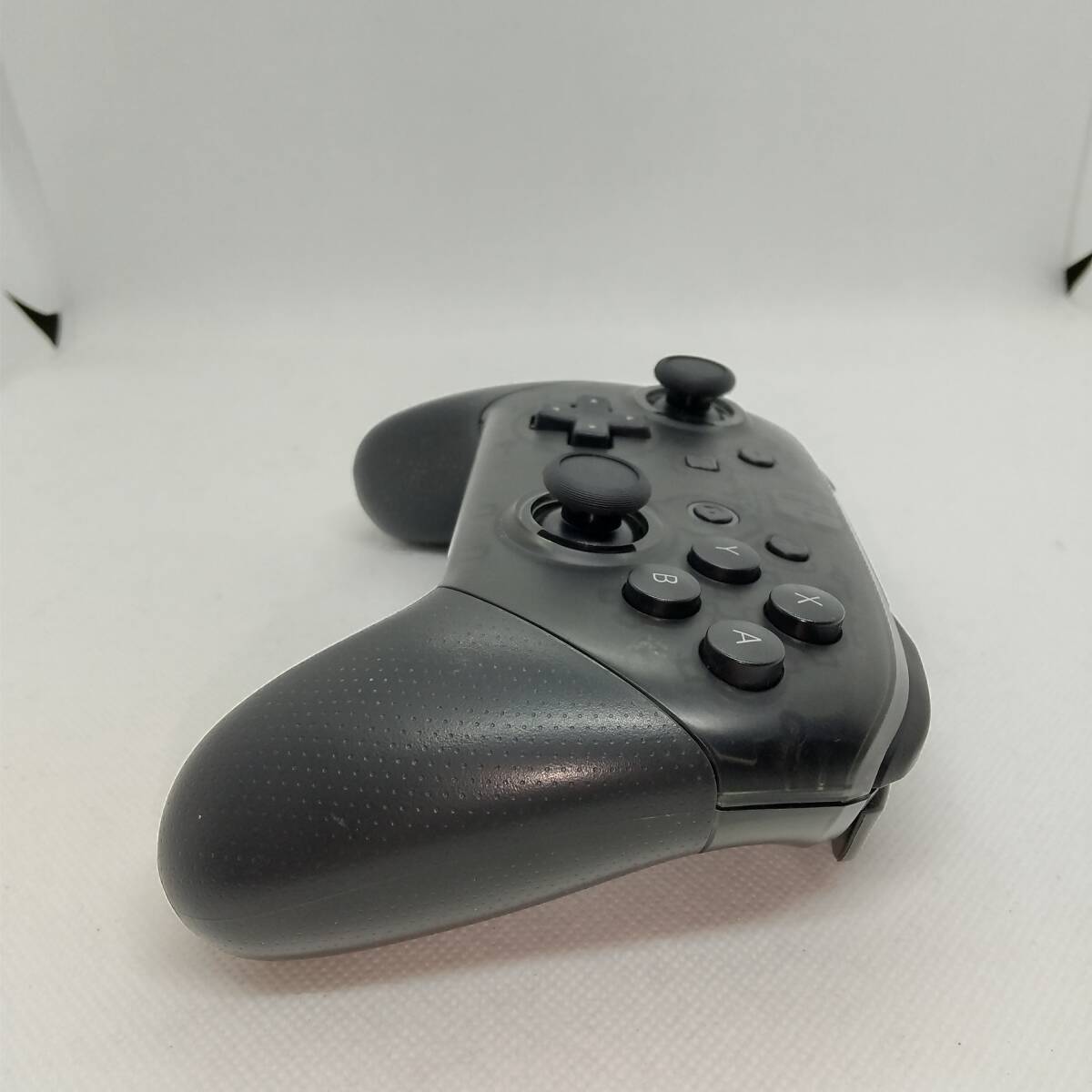 任天堂純正品】 ①Nintendo SWITCH PROコントローラー プロコン 任天堂純正品】 ①Nintendo SWITCH PROコントローラー プロコン