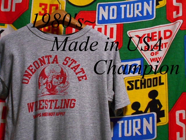 ★雰囲気◎な染み込みプリントの1枚★Made in USA製アメリカ製ChamoionチャンピオンビンテージカレッジプリントTシャツ80s80年代トリコタグ