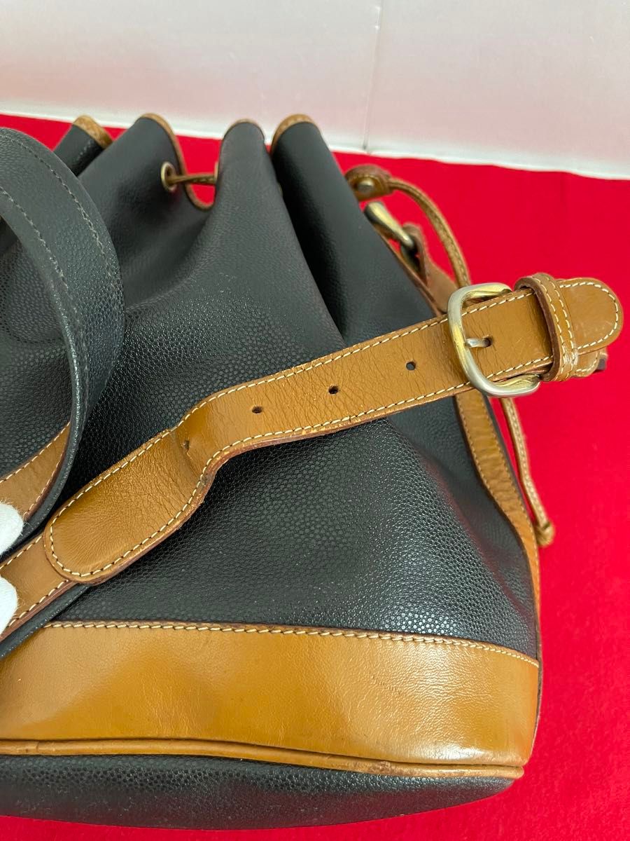 LANCEL ランセル ヴィンテージ 巾着ショルダーバッグ レザー 黒 LANCEL ランセル ヴィンテージ 巾着ショルダーバッグ レザー 黒