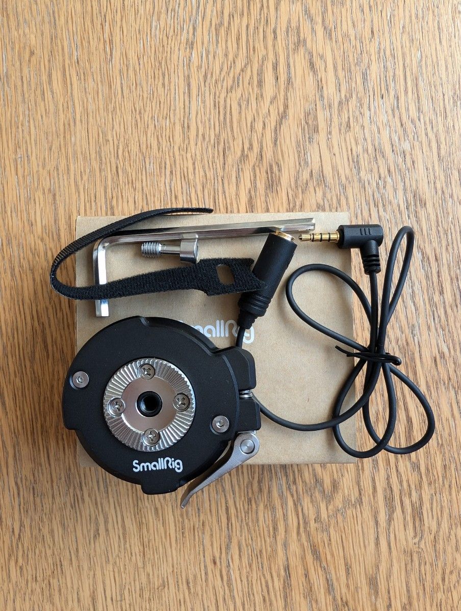 SmallRig／Sony FX6用ハンドグリップロゼットアダプターと