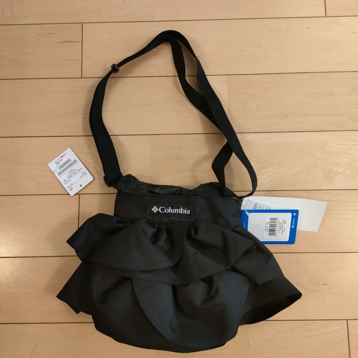 新品未使用品 タグ付き Columbia 別注 フリルショルダーバッグ 新品未使用品 タグ付き Columbia 別注 フリルショルダーバッグ