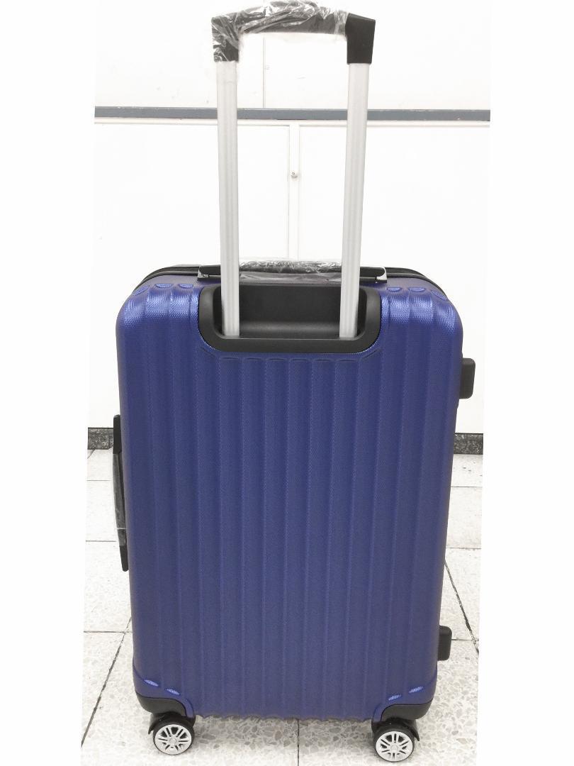 中型軽量スーツケース 8輪キャリーバッグ TSAロック付き Mサイズ ネイビー_画像2
