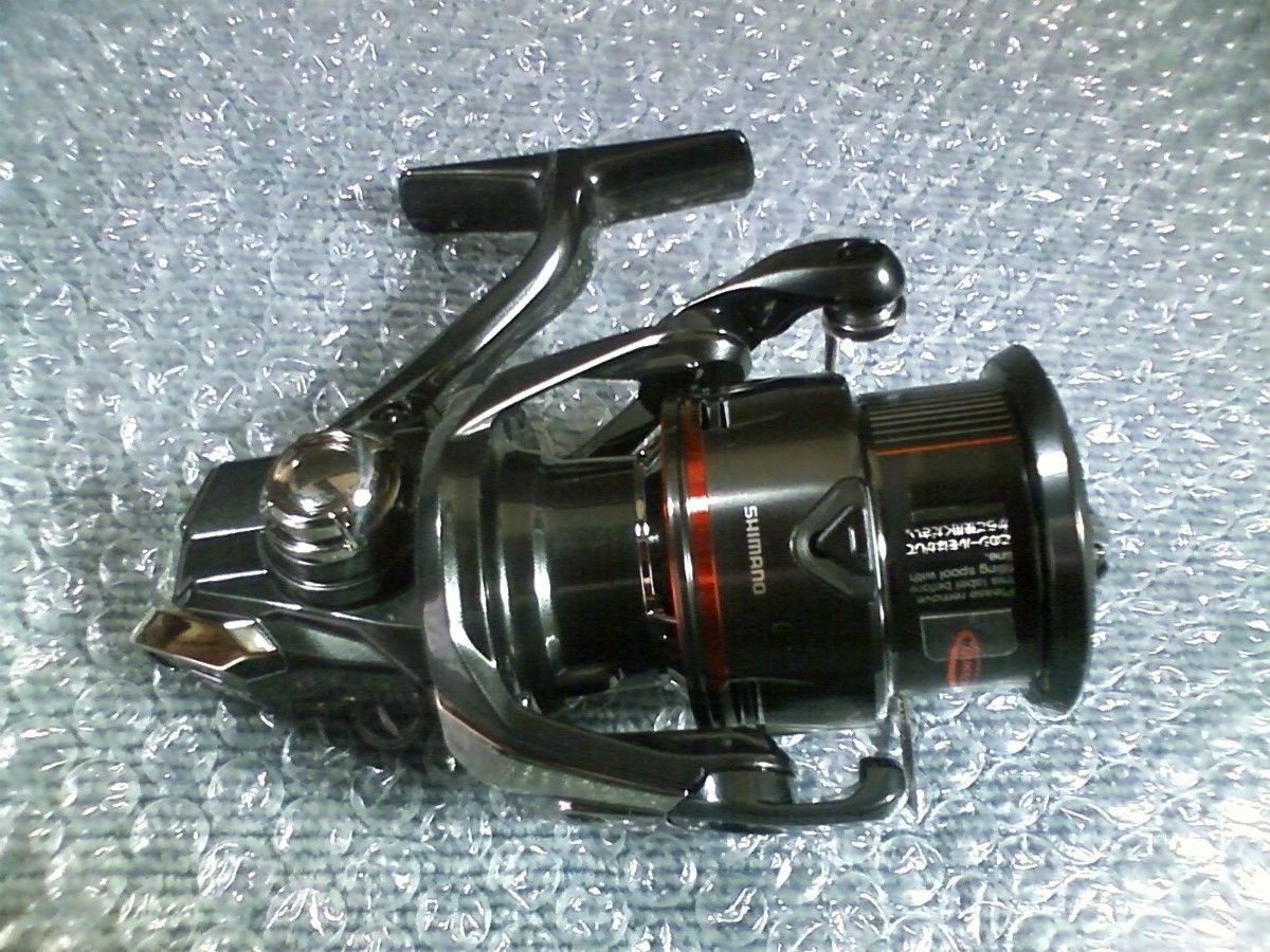 シマノ 24 ヴァンフォード C3000SDH ハンドル無しの未使用品 シマノ 24 ヴァンフォード C3000SDH ハンドル無しの未使用品