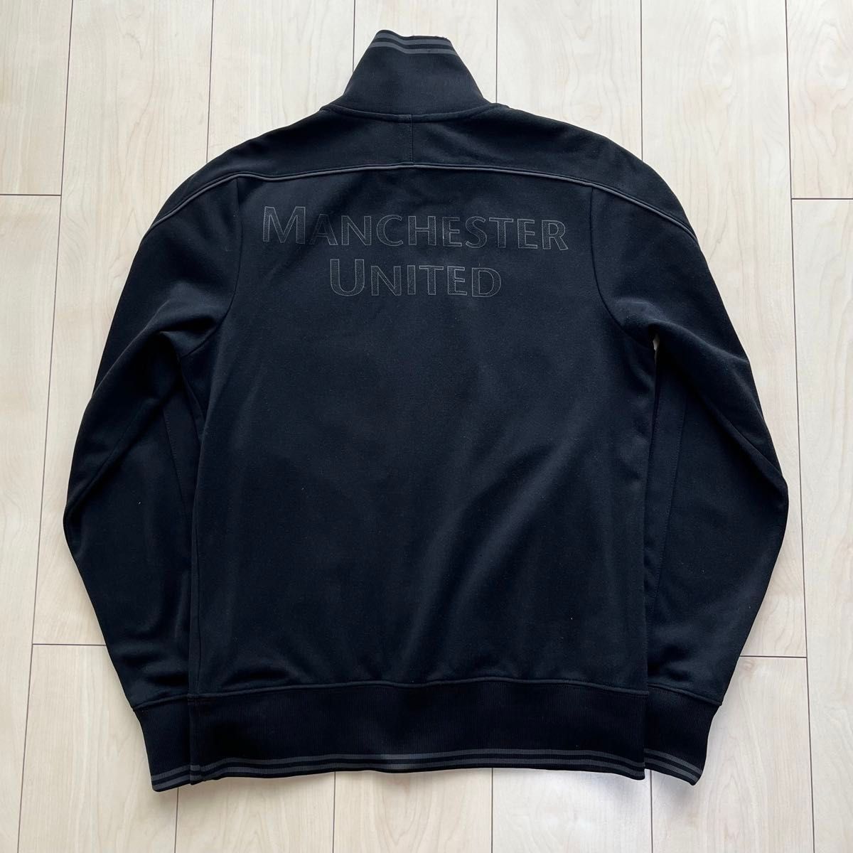 NIKE ナイキ マンチェスターU トラックジャケット ワッペン DHL NIKE ナイキ マンチェスターU トラックジャケット ワッペン DHL