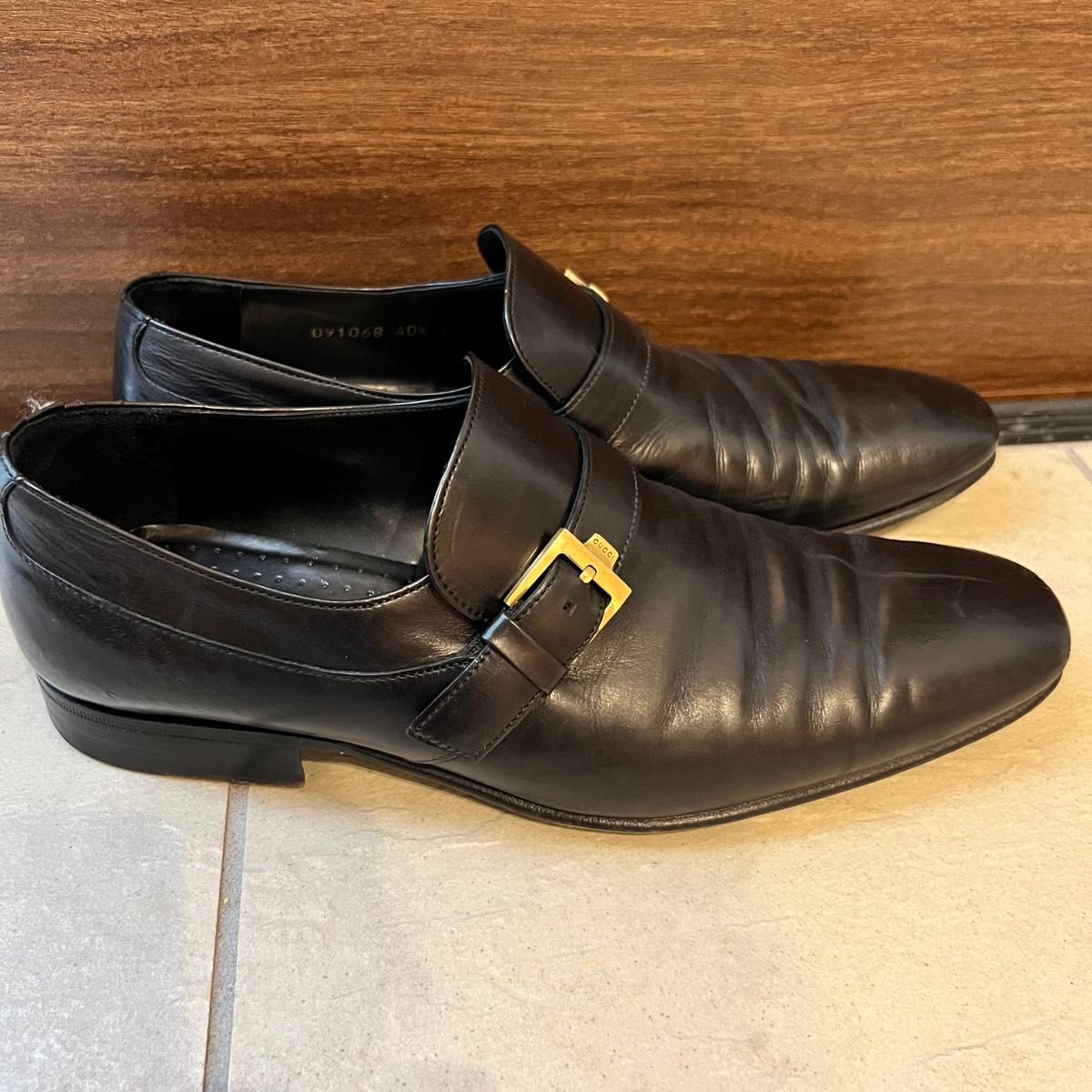 GUCCI グッチ センターエラスティックベルトローファー 革靴 黒 GUCCI グッチ センターエラスティックベルトローファー 革靴 黒