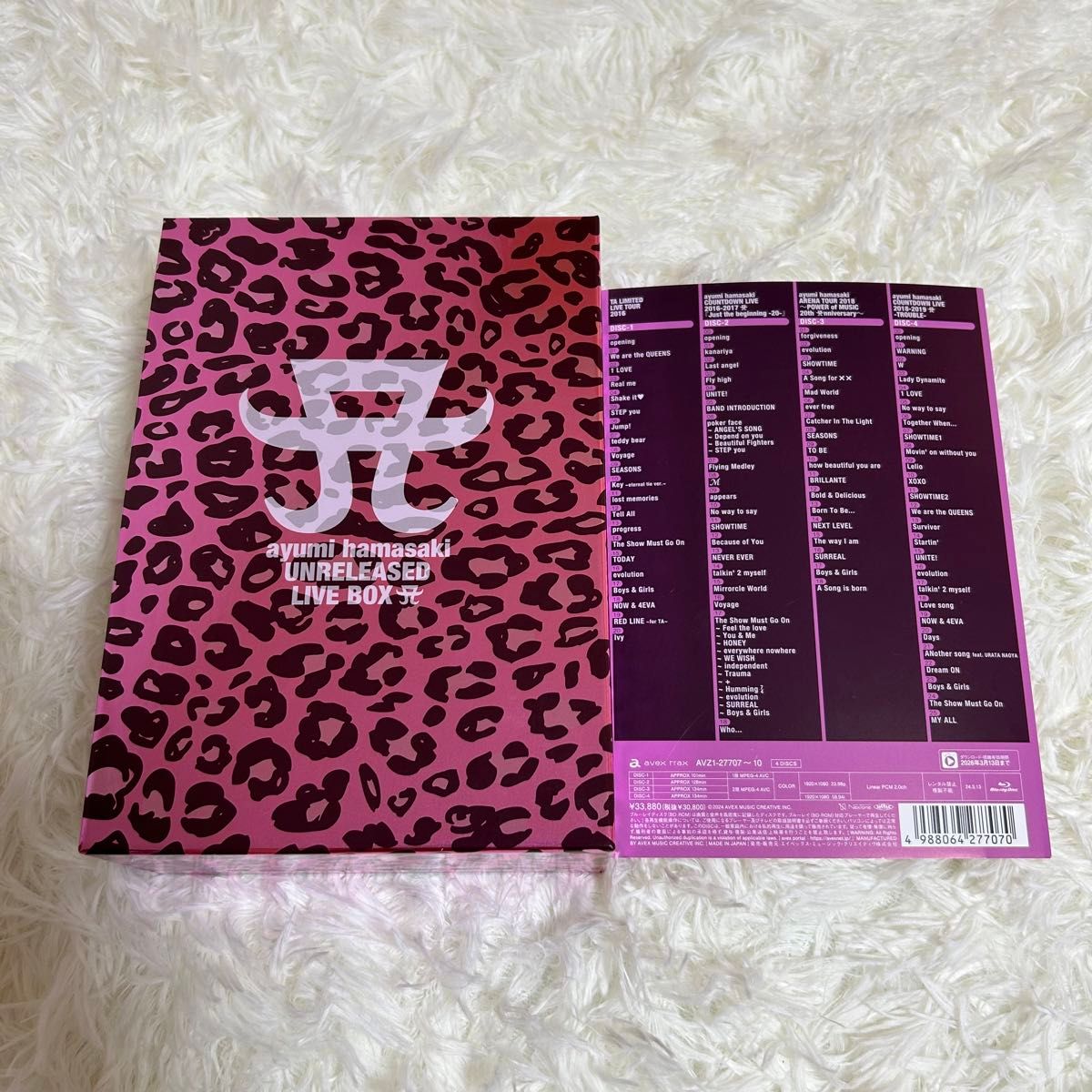 受注生産限定版 浜崎あゆみ UNRELEASED LIVE BOX A Blu-ray 受注生産限定版 浜崎あゆみ UNRELEASED LIVE BOX A Blu-ray