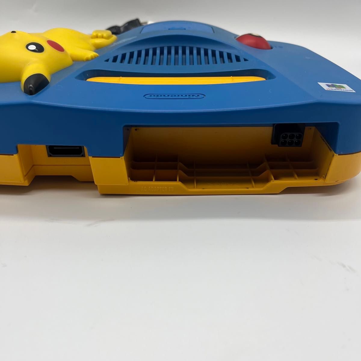 美品 ニンテンドー64 ピカチュウverブルー(中古)動作確認済み 美品 ニンテンドー64 ピカチュウverブルー(中古)動作確認済み