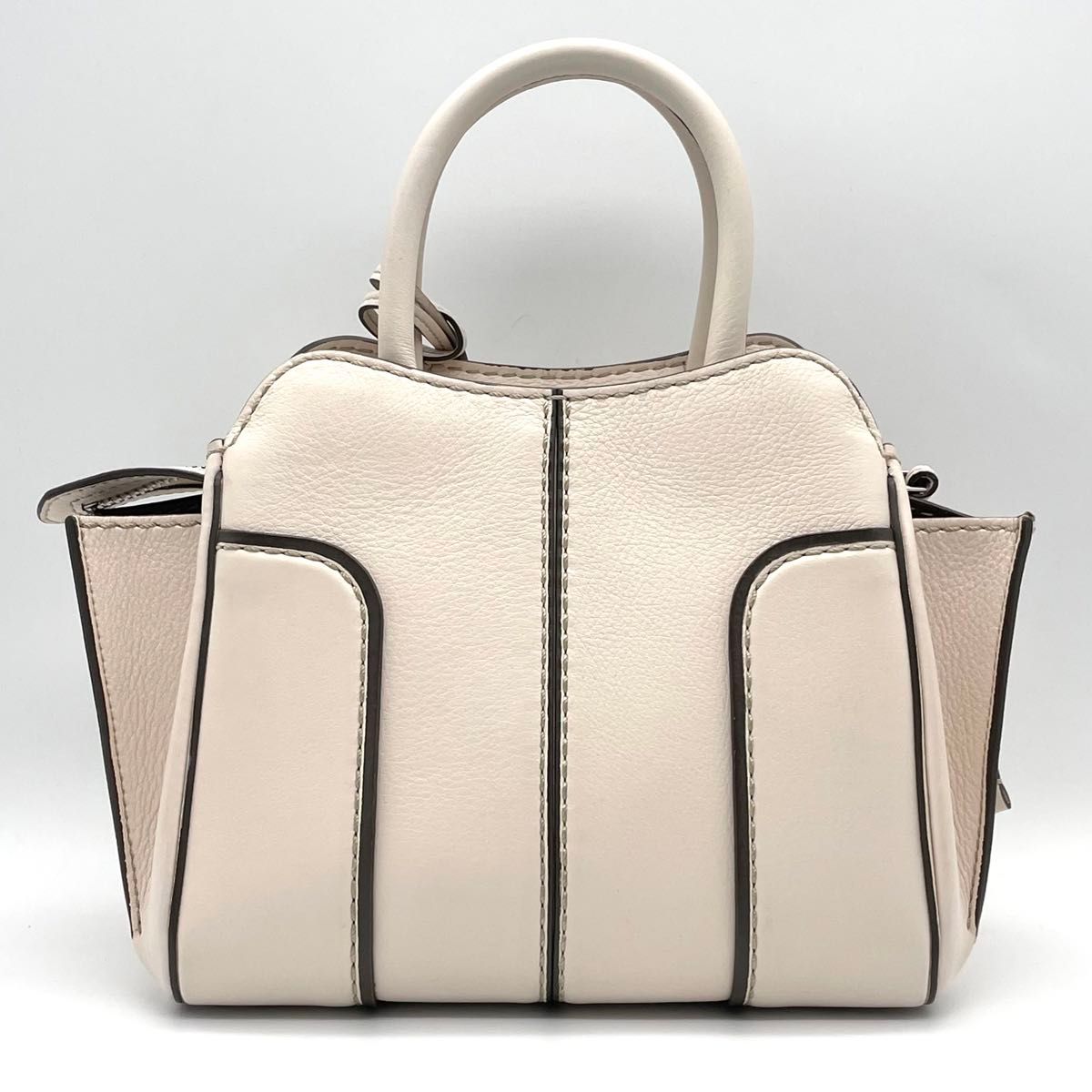 超極美品】TOD'S トッズ セラ ミニ ショルダーバッグ 超極美品】TOD'S トッズ セラ ミニ ショルダーバッグ