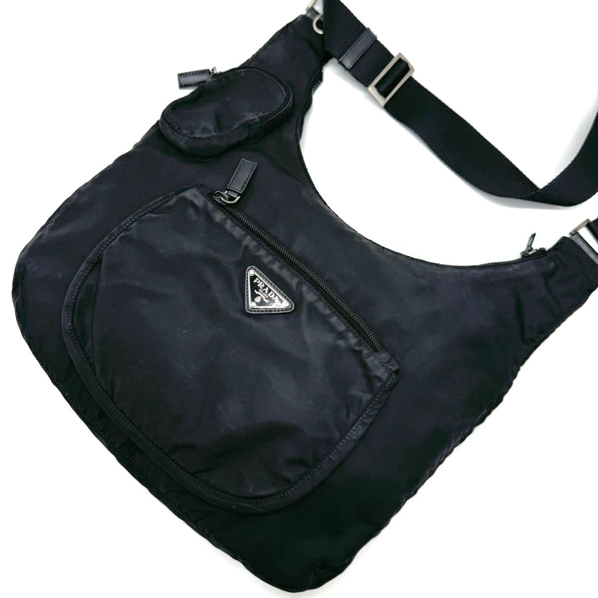 【近年モデル・極上美品】プラダ ショルダーバッグ 三角プレート テスートナイロン 近年モデル】PRADA プラダ ショルダーバッグ ナイロン 三角