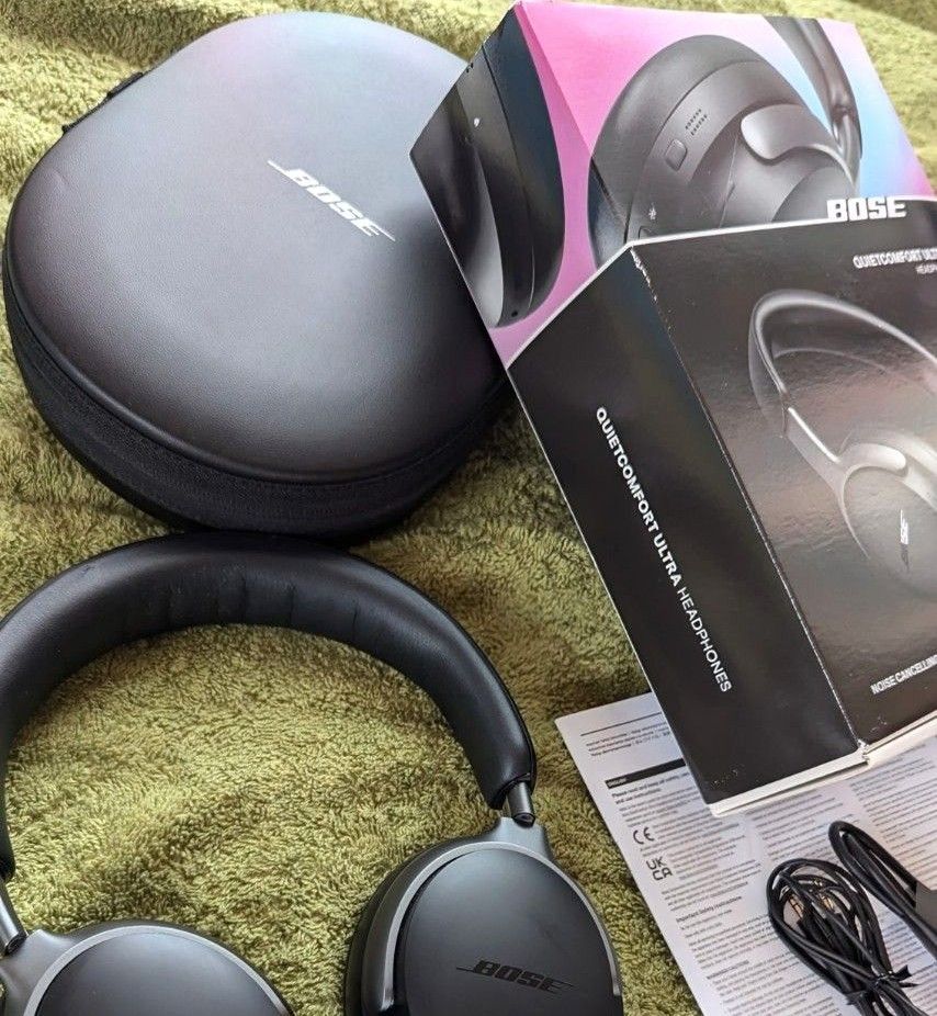 美品】BOSE QuietComfort Ultra Headphones ブラック 空間 美品】BOSE QuietComfort Ultra Headphones ブラック 空間