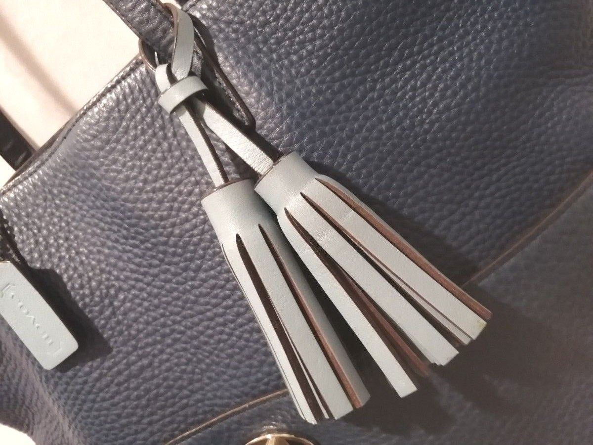 COACH コーチ レザー トートバッグ ネイビー ブルー バイカラー COACH コーチ レザー トートバッグ ネイビー ブルー バイカラー