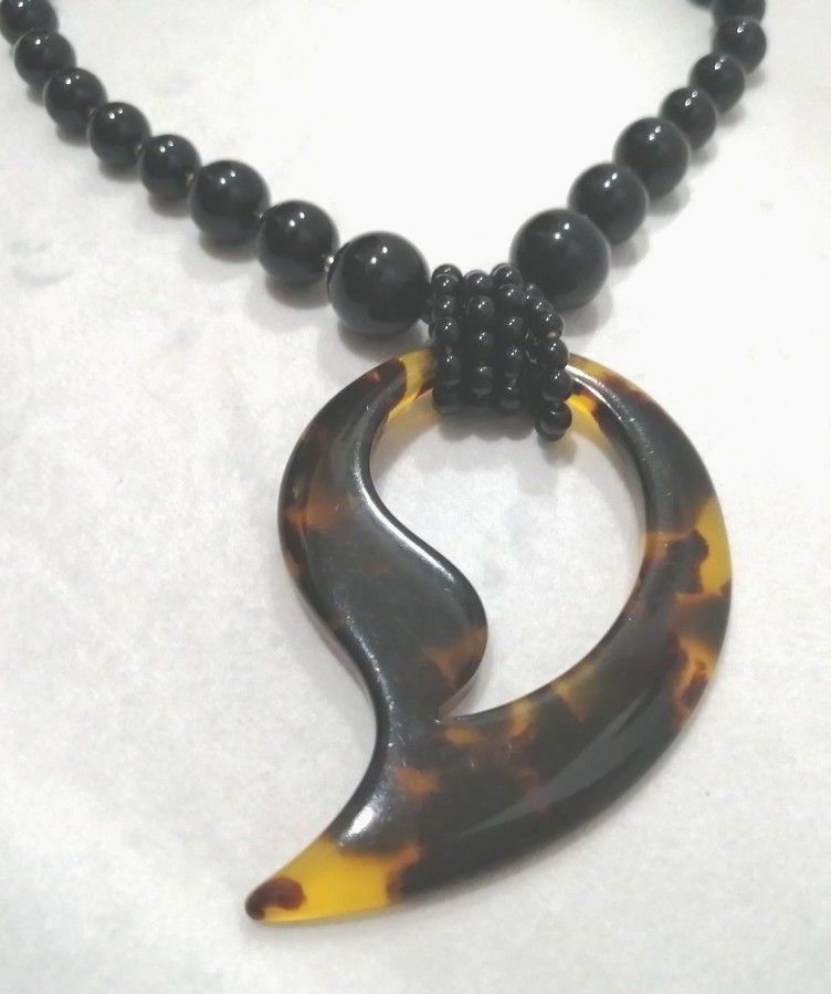 本鼈甲 ネックレス ペイズリー 0 7~1 3cm玉 60cm｜Yahoo!フリマ（旧
