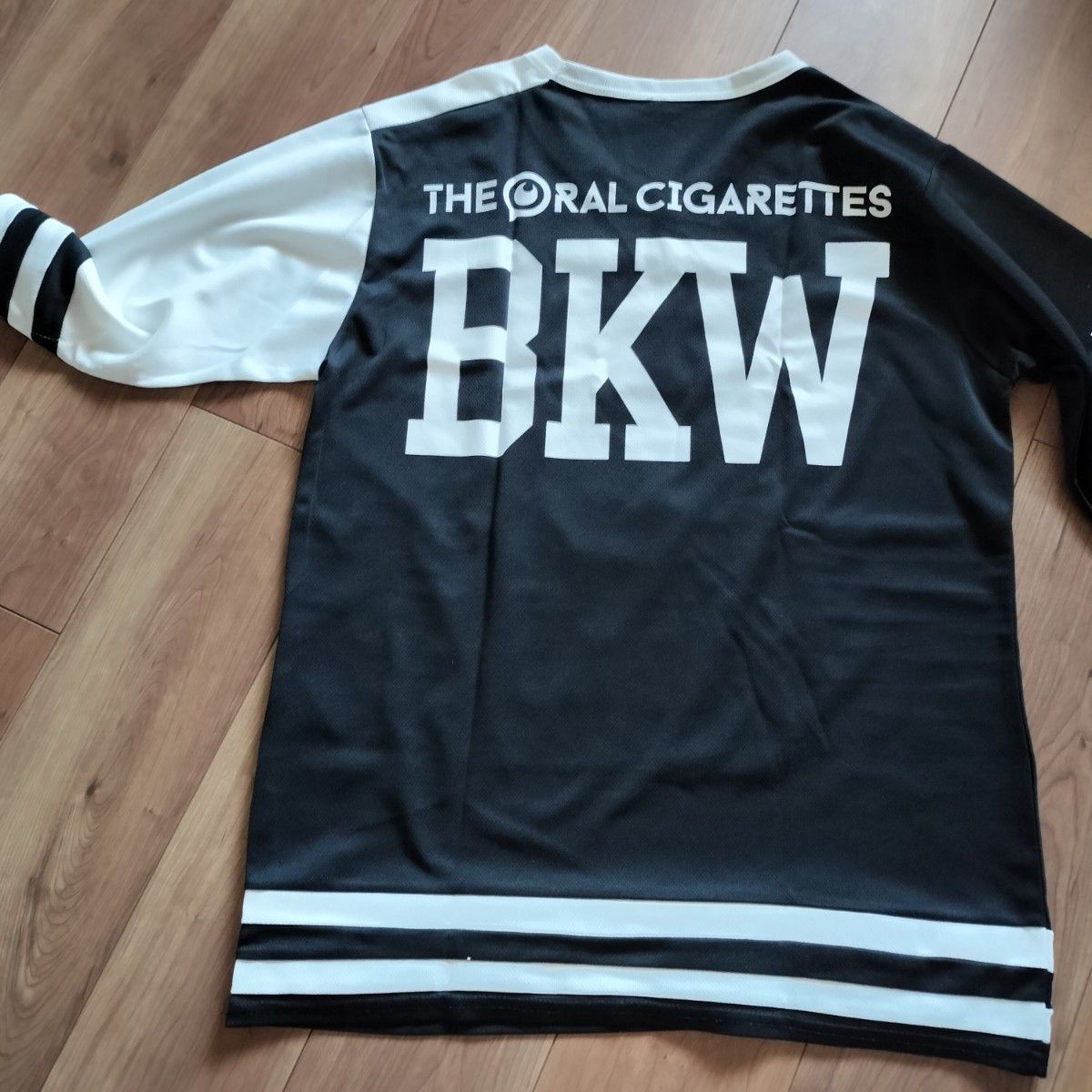 THE ORAL CIGARETTES Tシャツ|Yahoo!フリマ(旧PayPayフリマ) THE ORAL CIGARETTES Tシャツ|Yahoo!フリマ(旧PayPayフリマ)