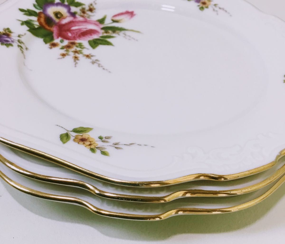 希少品】Noritake スタジオコレクション 薔薇 バラ 平皿|Yahoo 希少品】Noritake スタジオコレクション 薔薇 バラ 平皿|Yahoo