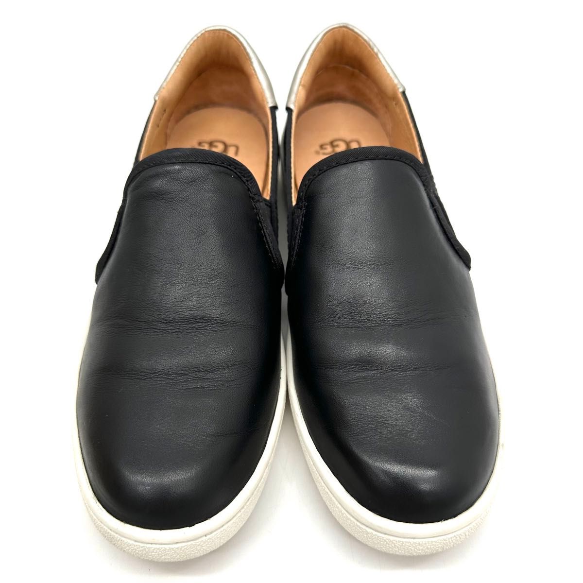 UGG アグ【23cm】レザー スニーカー スリッポン 黒 ブラック UGG アグ【23cm】レザー スニーカー スリッポン 黒 ブラック