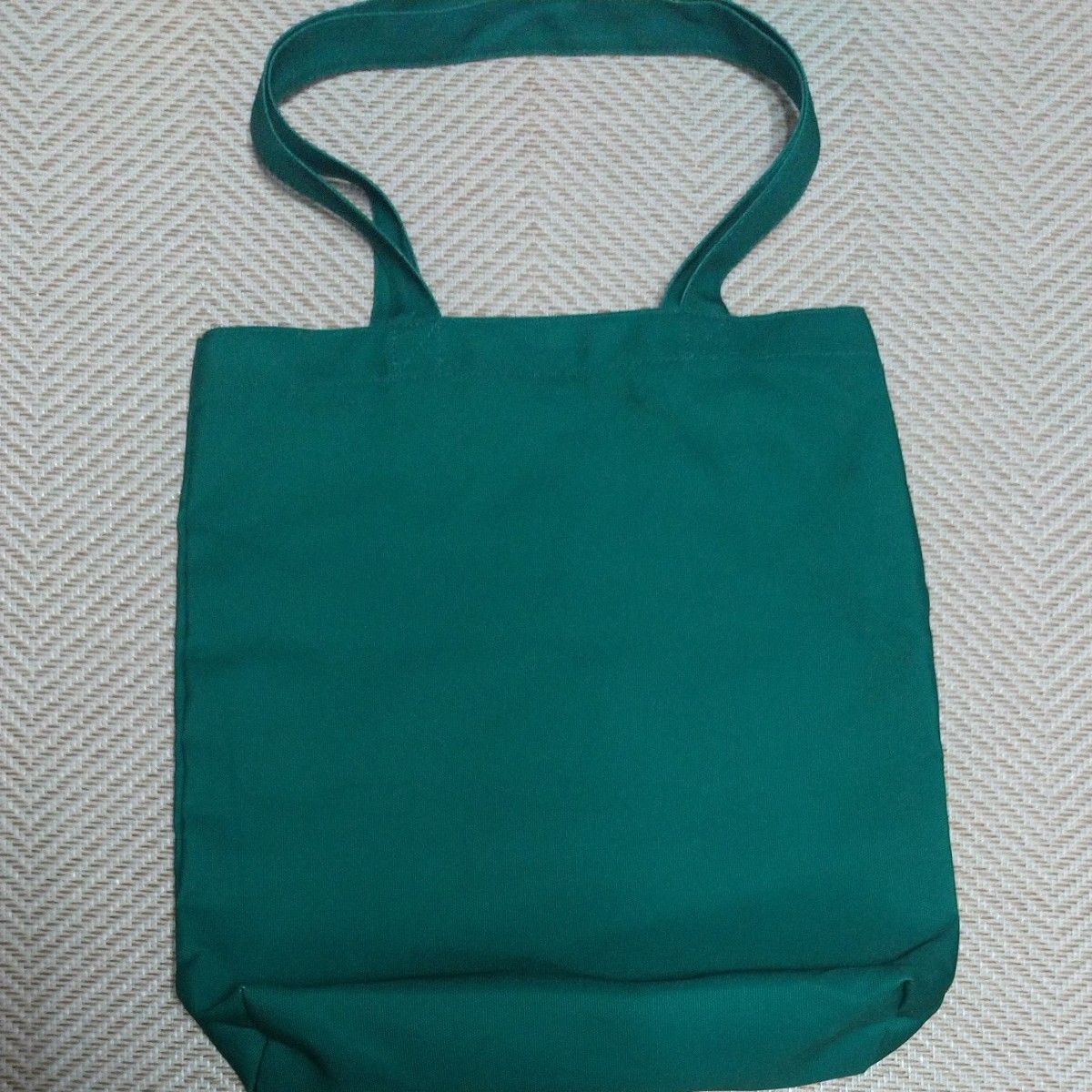 美品 Mrs GREEN APPLE トートバッグ NOAH NO HAKOBUNE SS席特典 美品 Mrs GREEN APPLE トートバッグ NOAH NO HAKOBUNE SS席特典