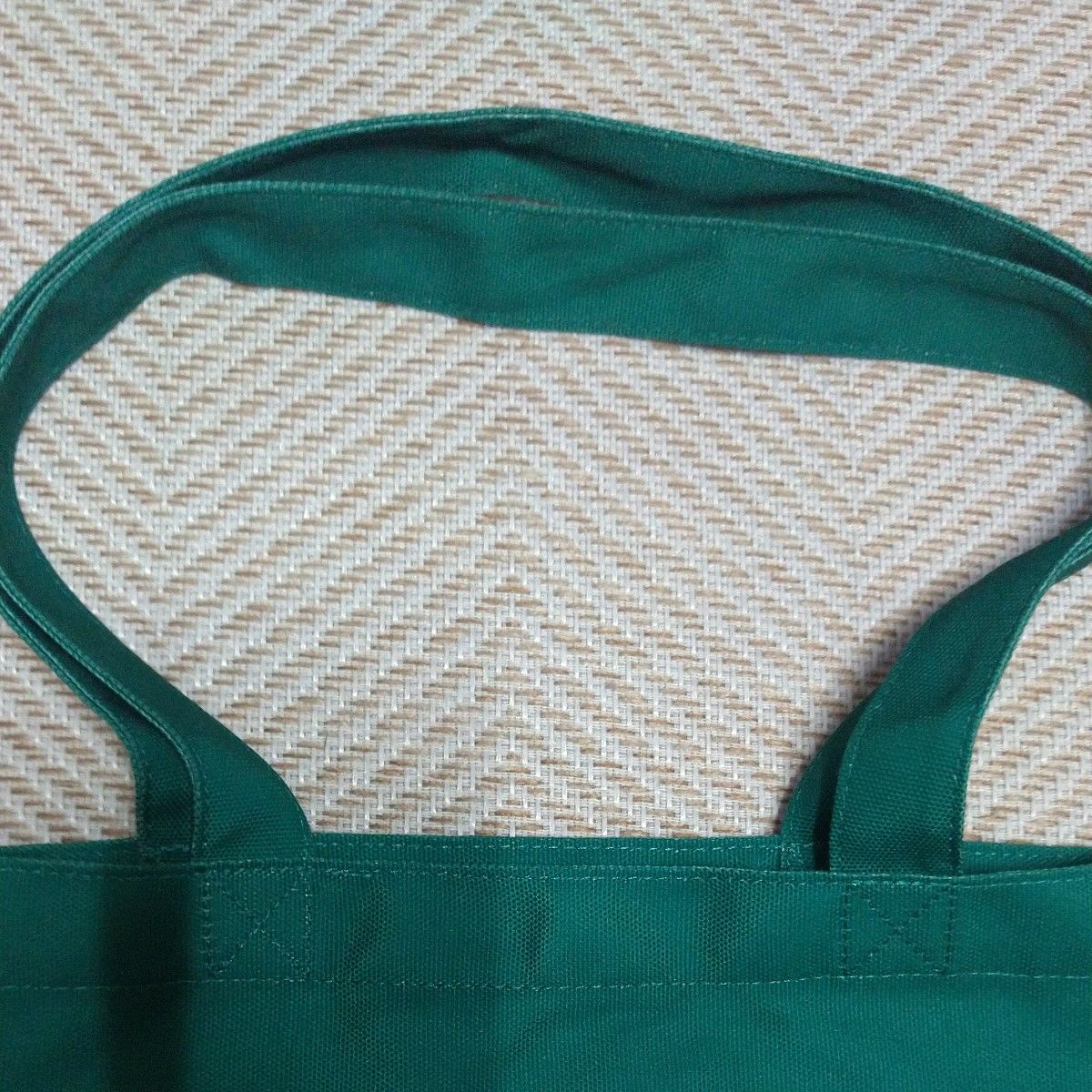 美品 Mrs GREEN APPLE トートバッグ NOAH NO HAKOBUNE SS席特典 美品 Mrs GREEN APPLE トートバッグ NOAH NO HAKOBUNE SS席特典