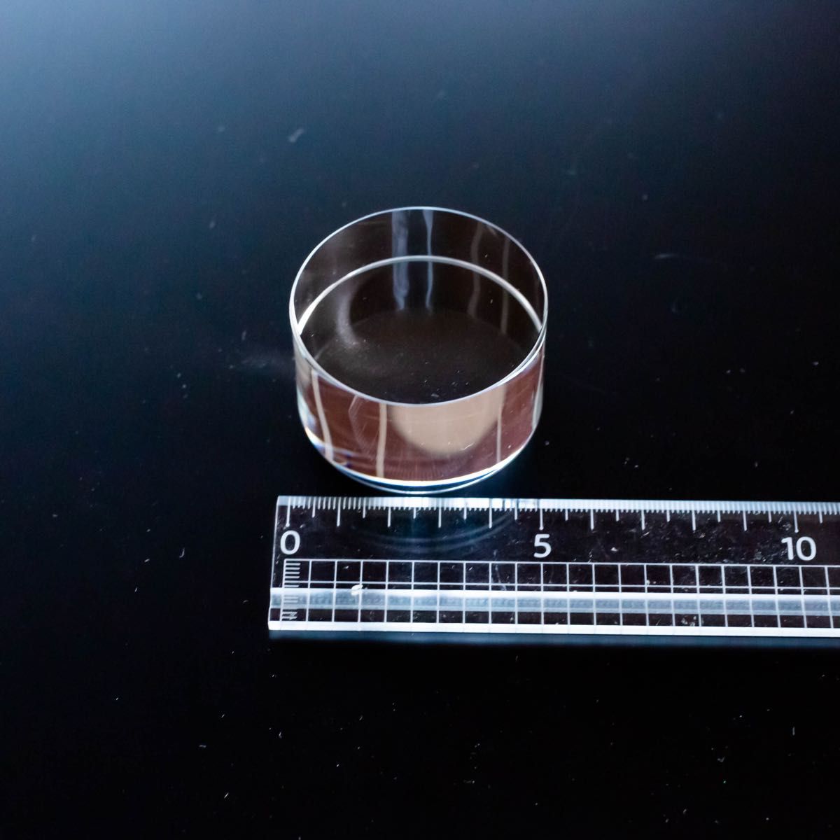Sランク】K9クリスタル製 人工水晶インシュレーター 大型 φ50 Sランク】K9クリスタル製 人工水晶インシュレーター 大型 φ50