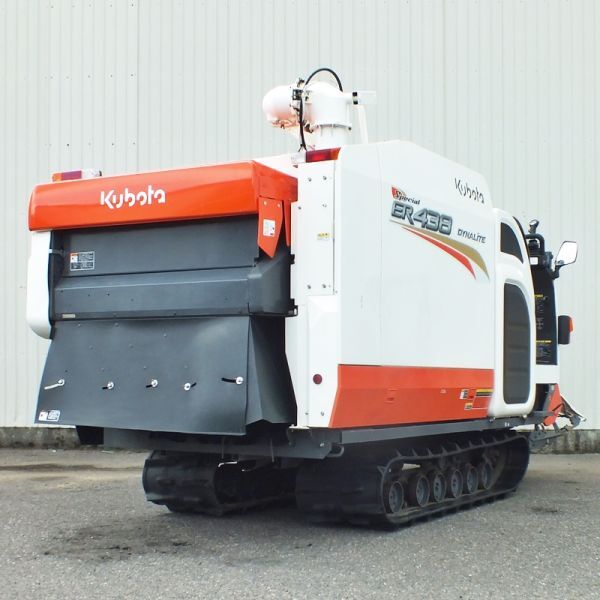 新潟】クボタ 4条刈り コンバイン ER438 DXMW2 38馬力 モンロー 新潟】クボタ 4条刈り コンバイン ER438 DXMW2 38馬力 モンロー