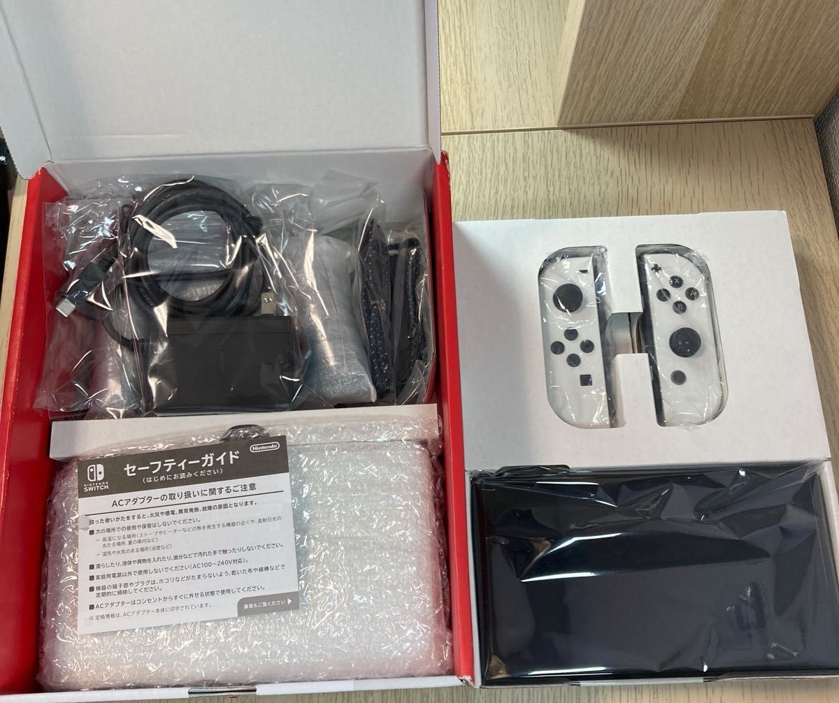Nintendo Switch ニンテンドースイッチ 有機ELモデル ホワイト Nintendo Switch ニンテンドースイッチ 有機ELモデル ホワイト
