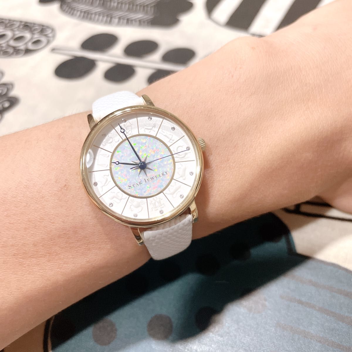 限定品 スタージュエリー 腕時計 レディース 12星座 ホワイト 限定品 スタージュエリー 腕時計 レディース 12星座 ホワイト