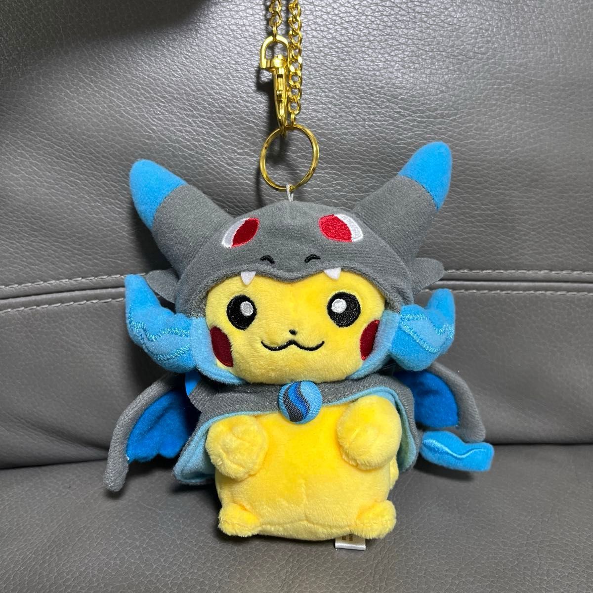 超希少 ポケモンセンター限定 メガポンチョを着た ピカチュウ 超希少 ポケモンセンター限定 メガポンチョを着た ピカチュウ