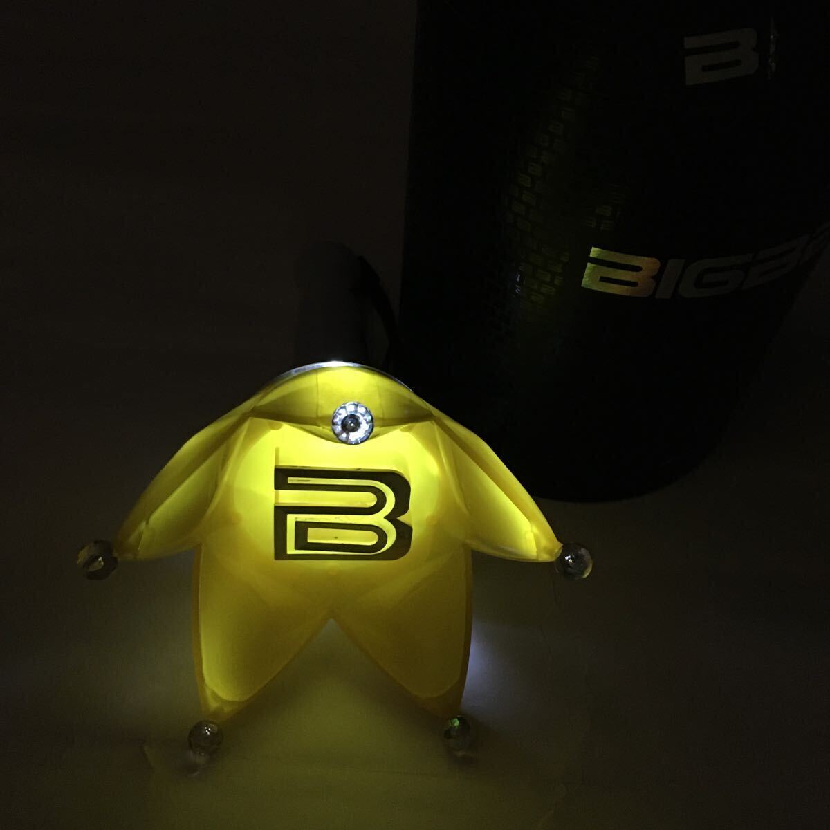 送料込み BIGBANG ビッグバン ペンライト LIGHT STICK ver 3 送料込み BIGBANG ビッグバン ペンライト LIGHT STICK ver 3