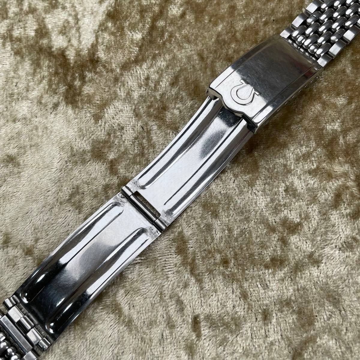 ビンテージ 正規純正品 オメガ Ref 8220 FF 11ラグ幅18mm 希少 ビンテージ 正規純正品 オメガ Ref 8220 FF 11ラグ幅18mm 希少