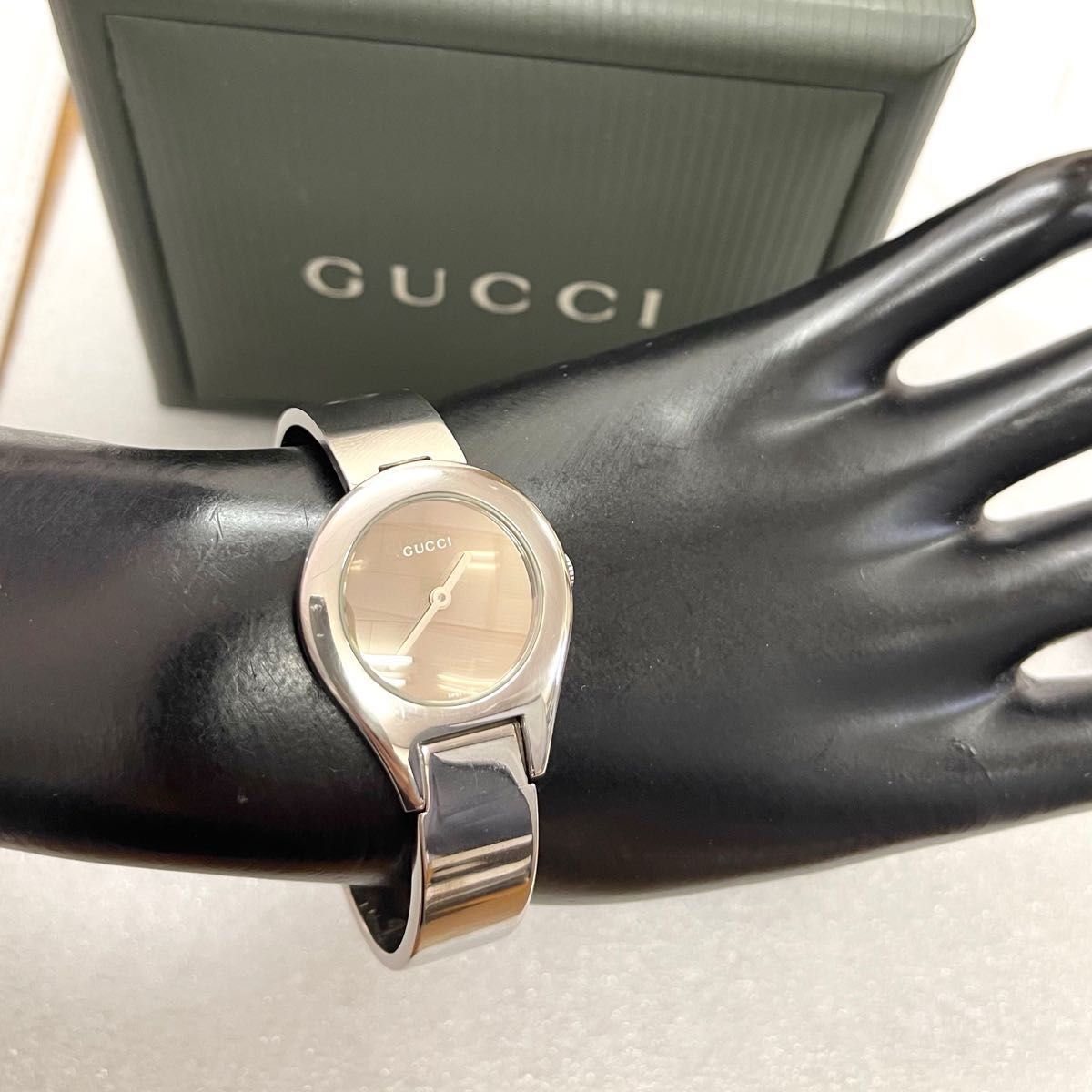 稼働 良品 GUCCI 6700L ミラー文字盤 グッチ 時計 付属品 稼働 良品 GUCCI 6700L ミラー文字盤 グッチ 時計 付属品