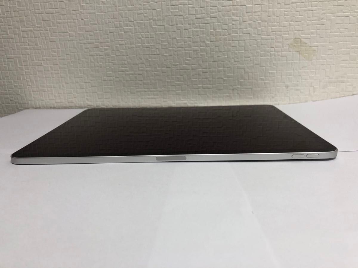 iPad Pro 12 9インチ(第3世代)Wi-Fiモデル256GB シルバー iPad Pro 12 9インチ(第3世代)Wi-Fiモデル256GB シルバー
