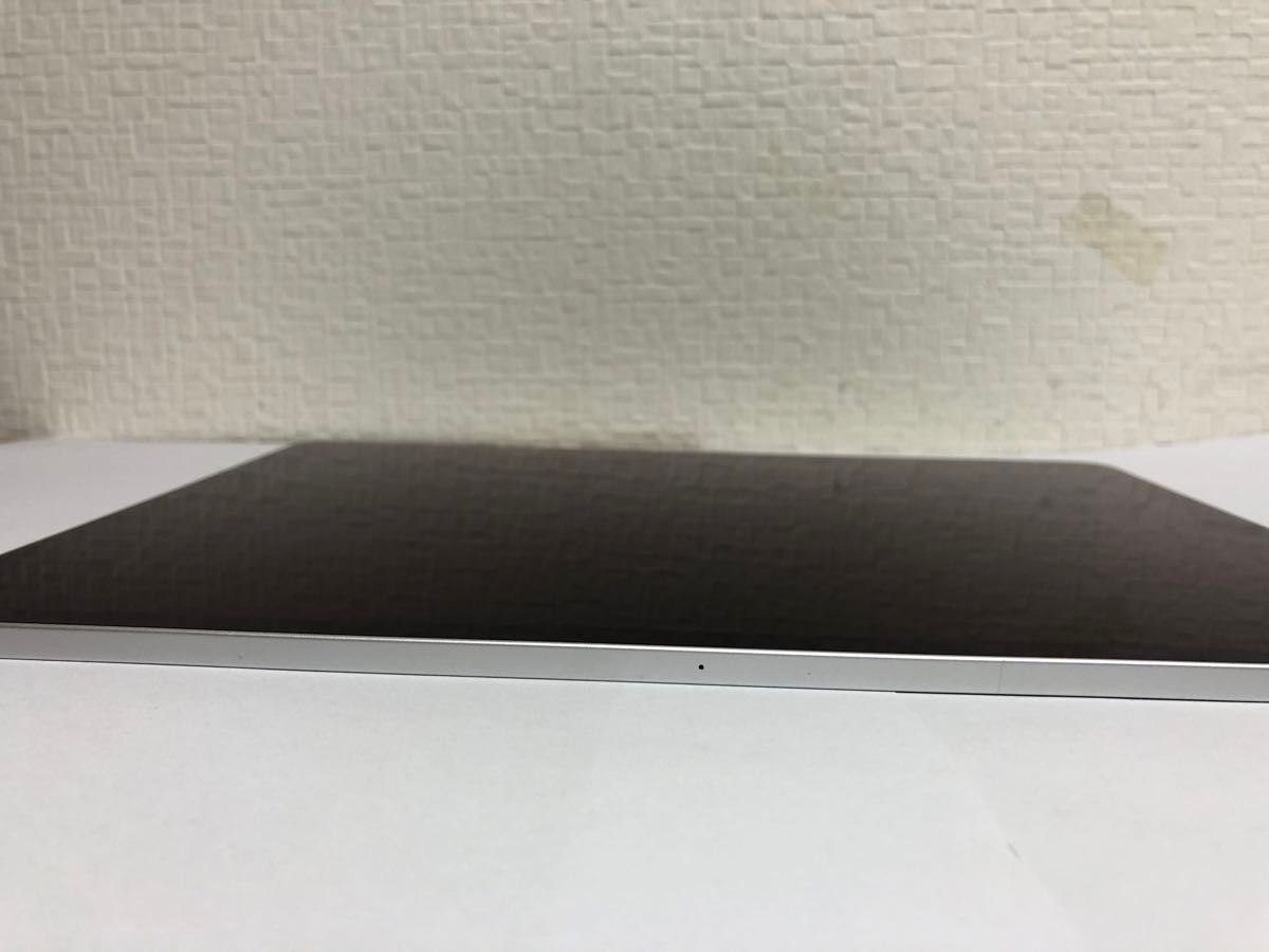 iPad Pro 12 9インチ(第3世代)Wi-Fiモデル256GB シルバー iPad Pro 12 9インチ(第3世代)Wi-Fiモデル256GB シルバー