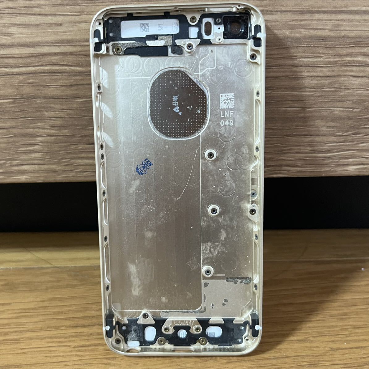 iPhoneSE 初代 ゴールド バックパネル 新品未使用 iPhone破損の iPhoneSE 初代 ゴールド バックパネル 新品未使用 iPhone破損の