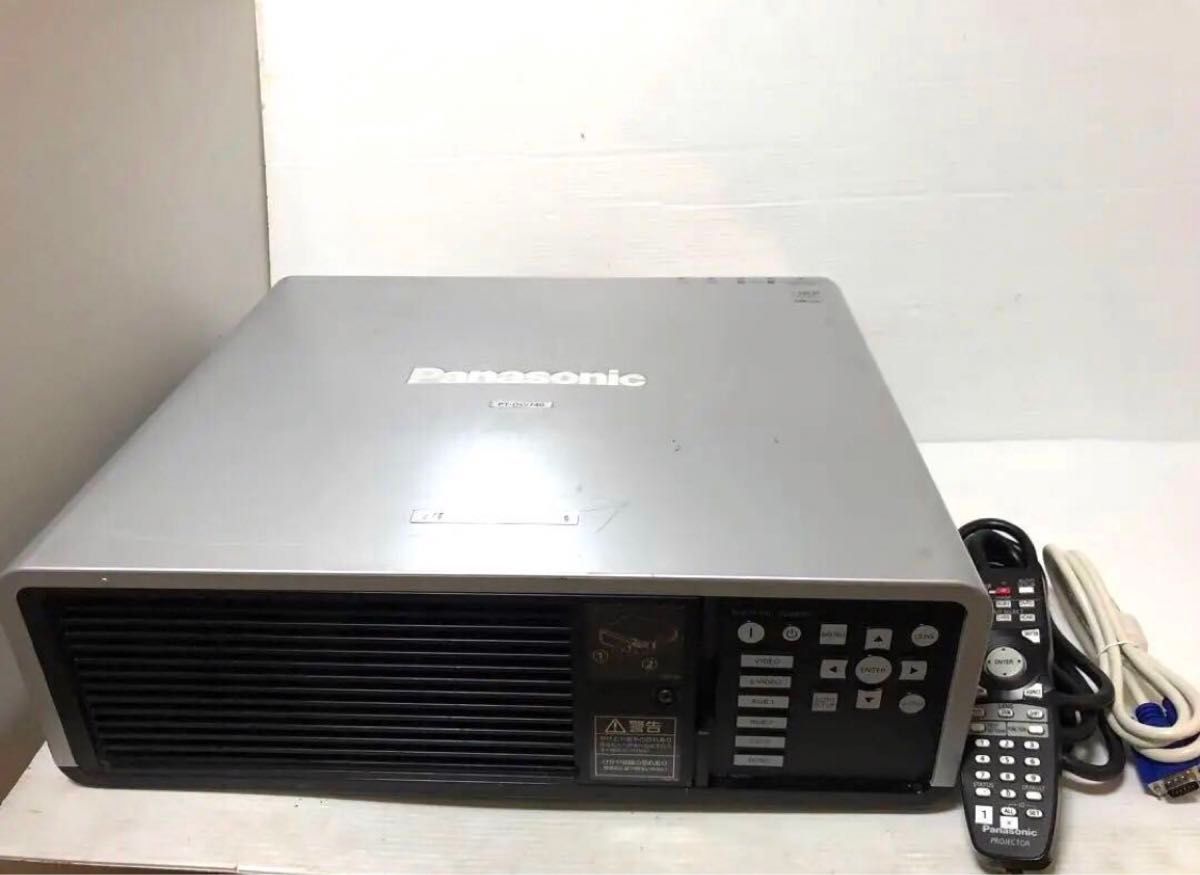Panasonic プロジェクター PT-DW740S 高輝度 7000ルーメン Panasonic プロジェクター PT-DW740S 高輝度 7000ルーメン