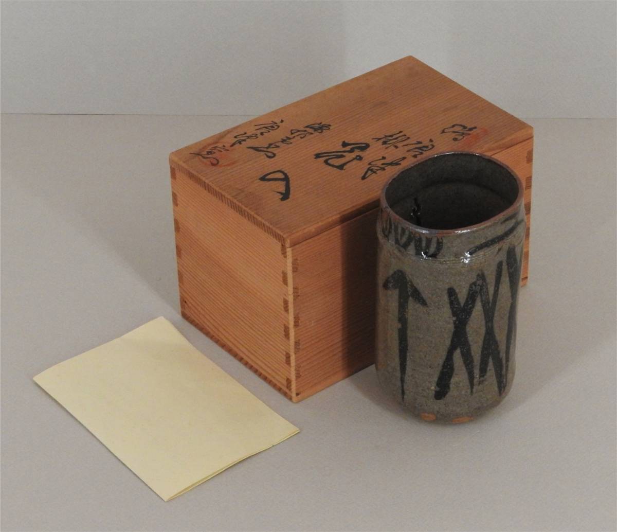 [ genuine work ]{ flower vase } source right .. Karatsu kiln . Karatsu . flower go in also box flower raw tea utensils 
