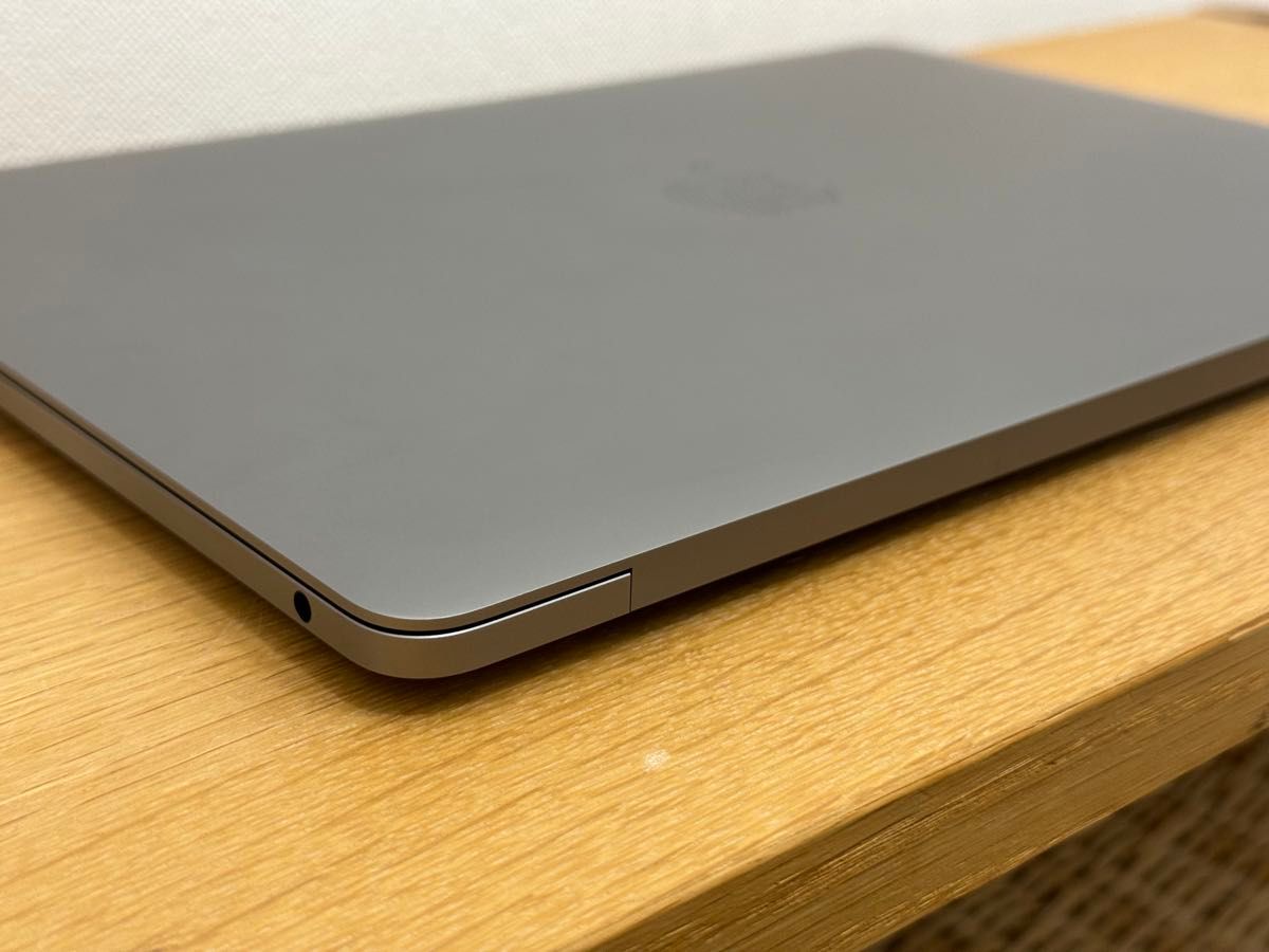 MacBook Pro M2 16GB/256GB 2022 スペースグレイ|Yahoo!フリマ MacBook Pro M2 16GB/256GB 2022 スペースグレイ|Yahoo!フリマ
