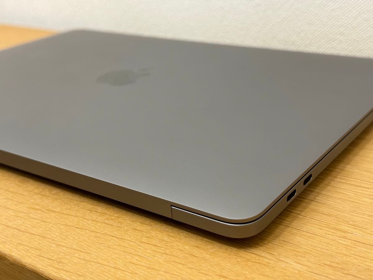 MacBook Pro M2 16GB/256GB 2022 スペースグレイ|Yahoo!フリマ MacBook Pro M2 16GB/256GB 2022 スペースグレイ|Yahoo!フリマ