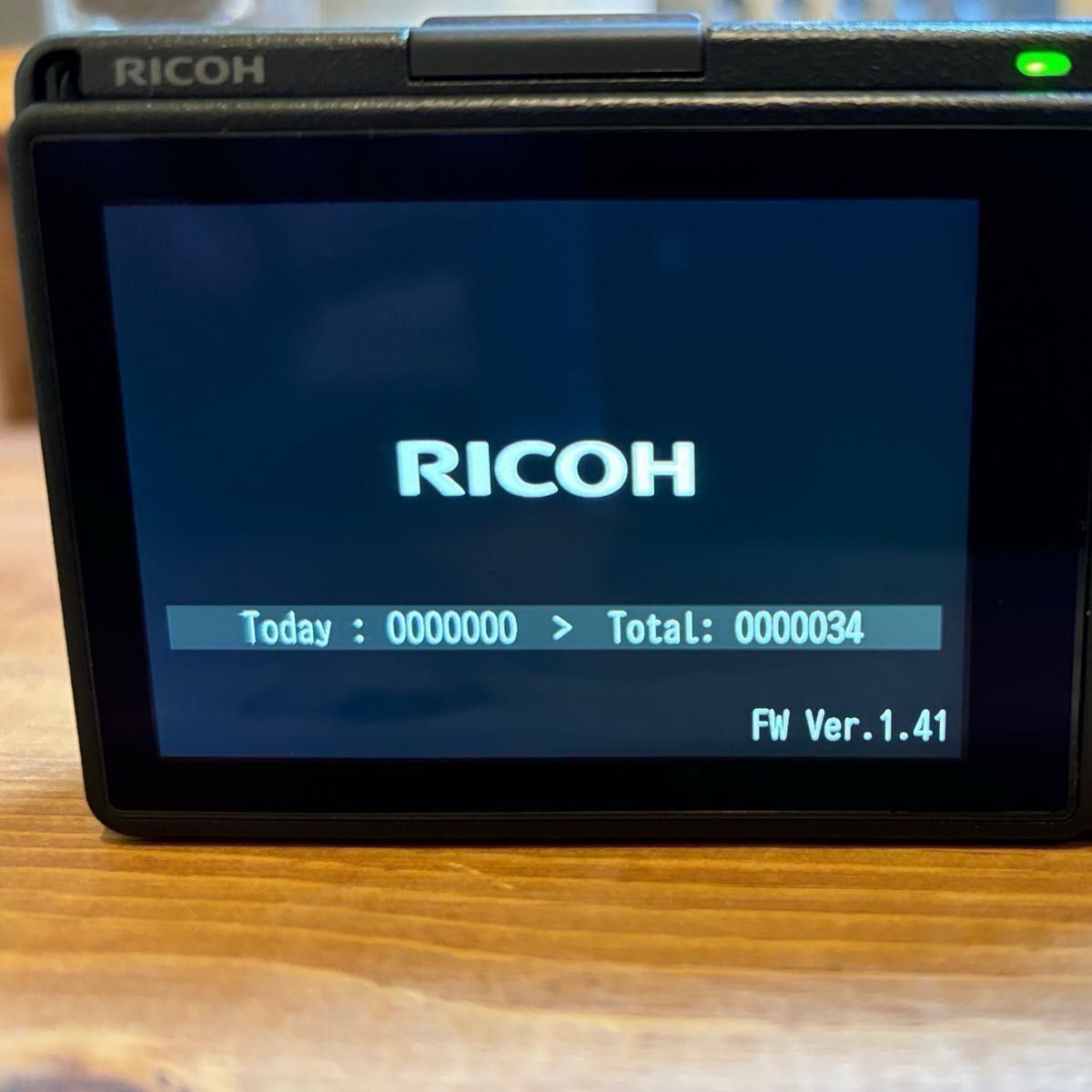 新品同様 RICOH GR IIIx シャッター数34回 保証残 おまけ多数 新品同様 RICOH GR IIIx シャッター数34回 保証残 おまけ多数