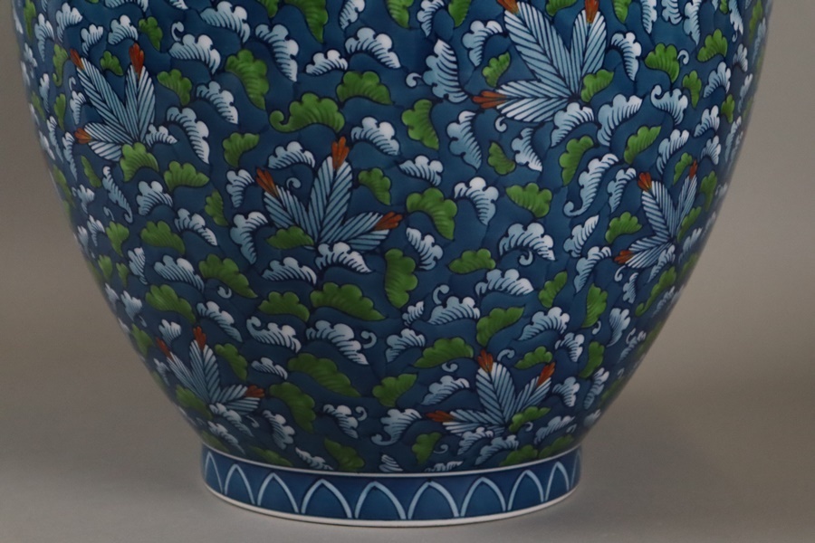 陶芸作家 藤井勝雲 作 染錦 蔦絵 飾り花瓶 高60cm 共箱 飾壷 陶芸作家 藤井勝雲 作 染錦 蔦絵 飾り花瓶 高60cm 共箱 飾壷