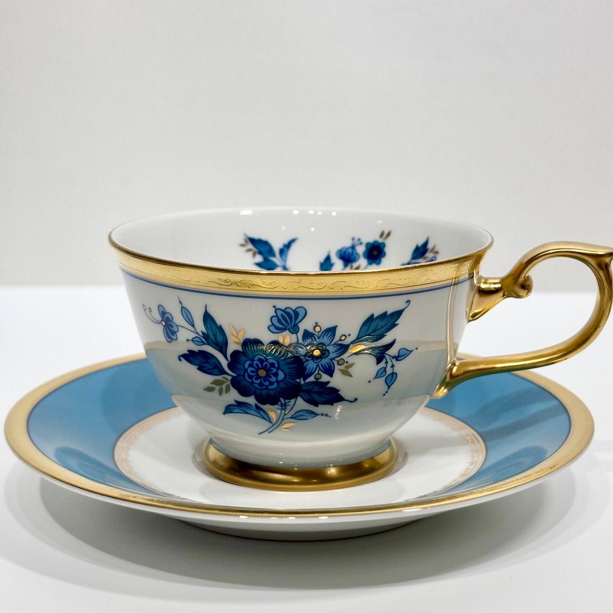 最終値下げ 希少 廃盤品 NARUMI ナルミ 5色金彩 ティー コーヒー 最終値下げ 希少 廃盤品 NARUMI ナルミ 5色金彩 ティー コーヒー