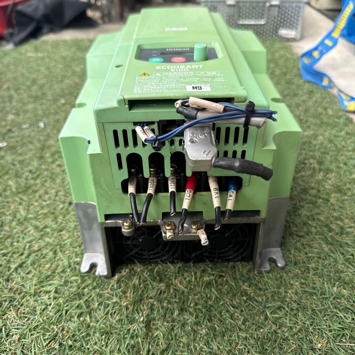 4H024 HITACHI Hitachi инвертер E100-075LFR2,3. Drive 200-230V 3PH с гарантией in voice соответствует 