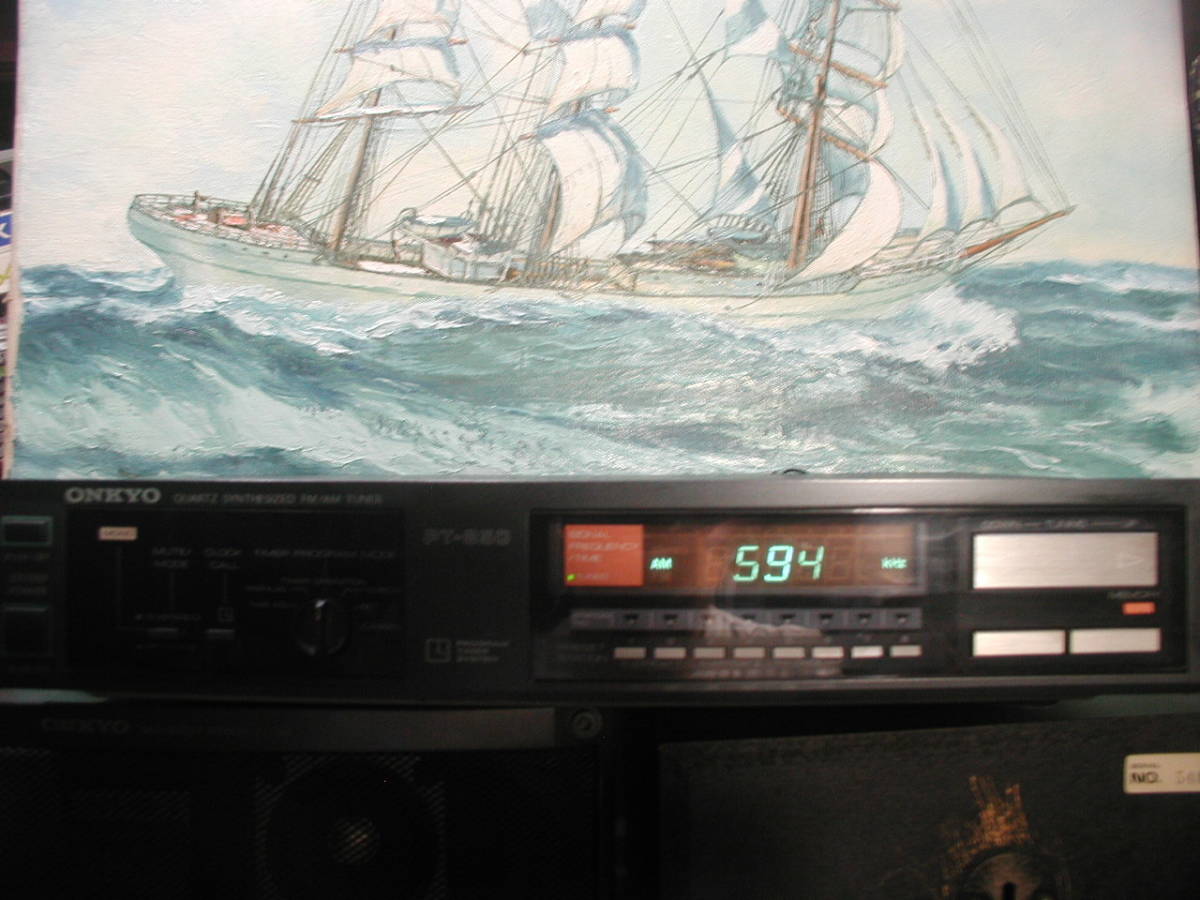 [ hole place model ]* ONKYO compact size FM/AM tuner [PT-350].. clock with function. operation OK. **