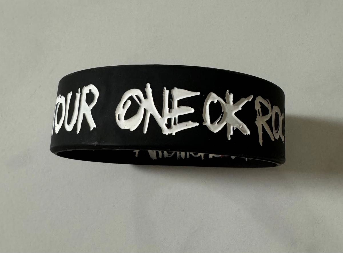 ONE OK ROCKツアーリストバンド ラバーバンド|Yahoo!フリマ(旧 ONE OK ROCKツアーリストバンド ラバーバンド|Yahoo!フリマ(旧