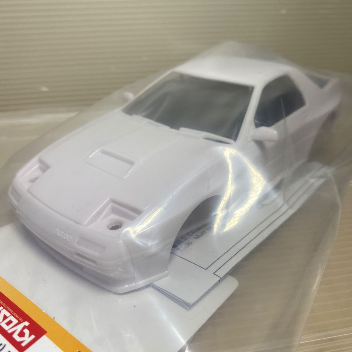 京商ミニッツ マツダ サバンナ RX-7 FC3S ホワイトボディセット 京商ミニッツ マツダ サバンナ RX-7 FC3S ホワイトボディセット