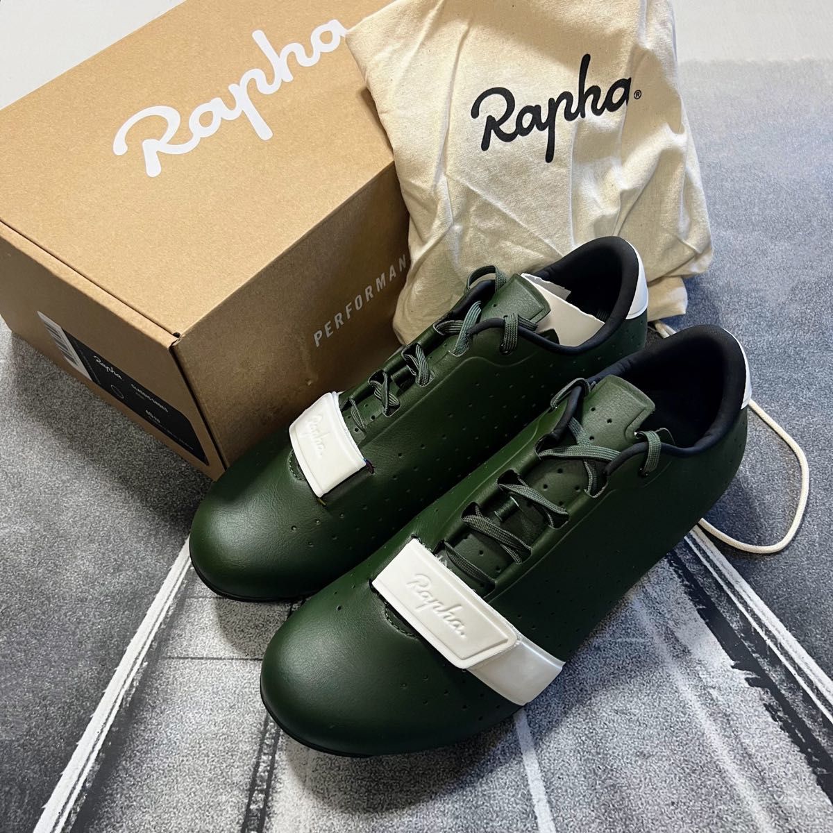 新品 Rapha クラシック シューズ ディープオリーブグリーン 新品 Rapha クラシック シューズ ディープオリーブグリーン