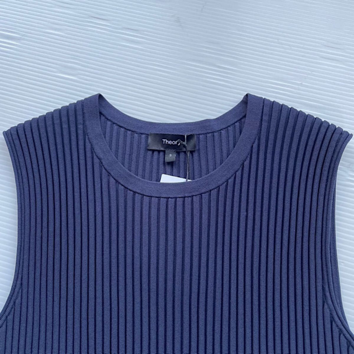 新品 Theory セオリー セットアップ ニット ワイドパンツ 新品 Theory セオリー セットアップ ニット ワイドパンツ