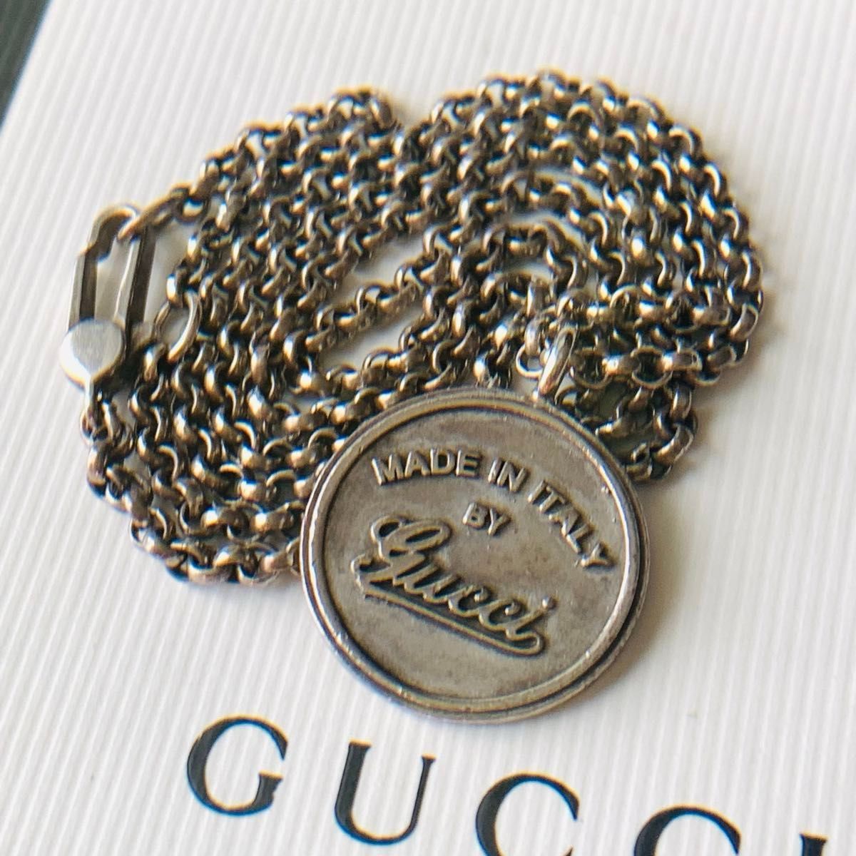 希少品 GUCCI グッチ ネックレス コイン ネックレス 筆記体 細美 希少品 GUCCI グッチ ネックレス コイン ネックレス 筆記体 細美