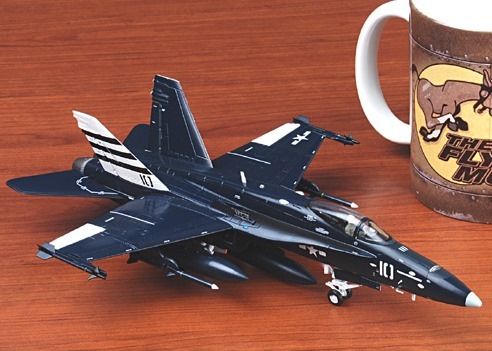 【感謝価格】 □即決 Witty VFC-12 ホーネット 1/72【F/A-18C Wings 軍用機