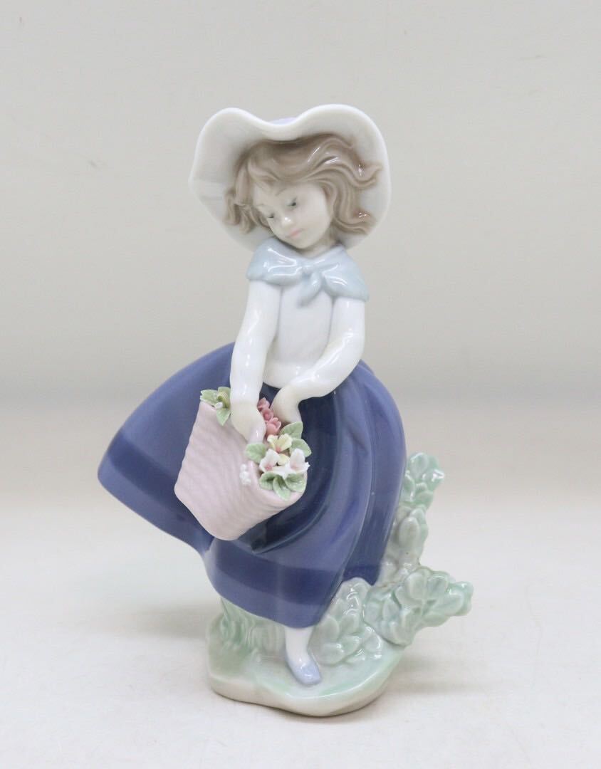 リヤドロ LLADRO きれいな花ばかり NO 5222 フィギュリン 陶器 リヤドロ LLADRO きれいな花ばかり NO 5222 フィギュリン 陶器